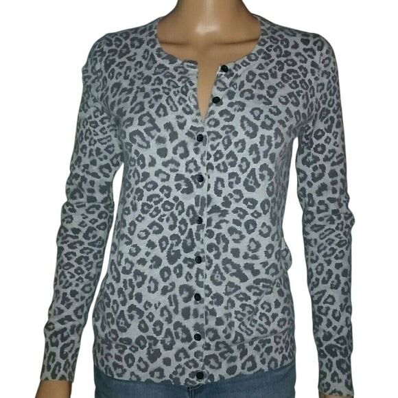 Old Navy cheetah print sweater S - Picture 1 of 2